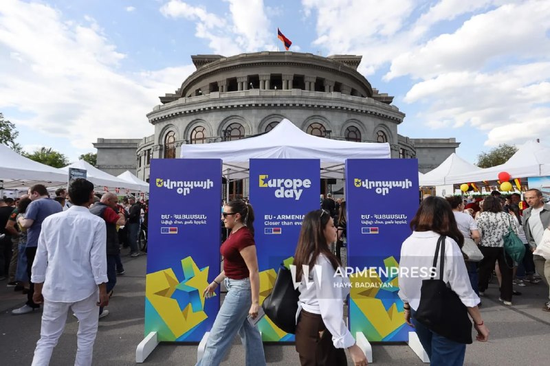 Опрос: 72% армян положительно оценивают отношения с ЕС