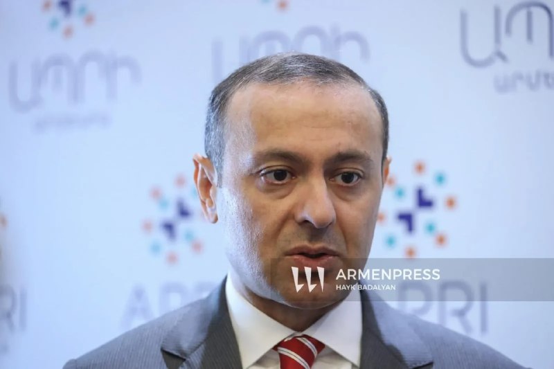 Армения намерена ускорить подписание мирного договора с Азербайджаном